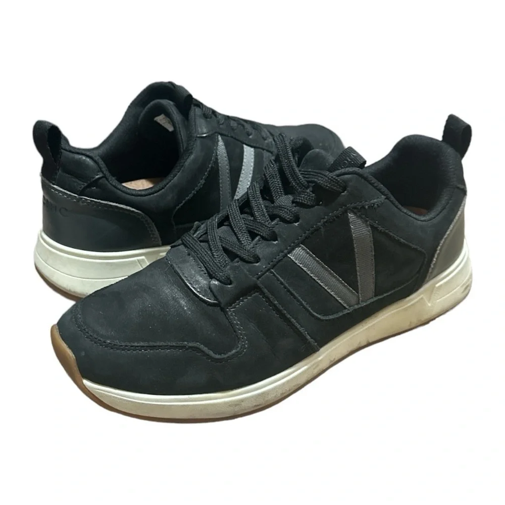 EUC - Vionic Rechelle Nubuck Leather Sneakers - size 7